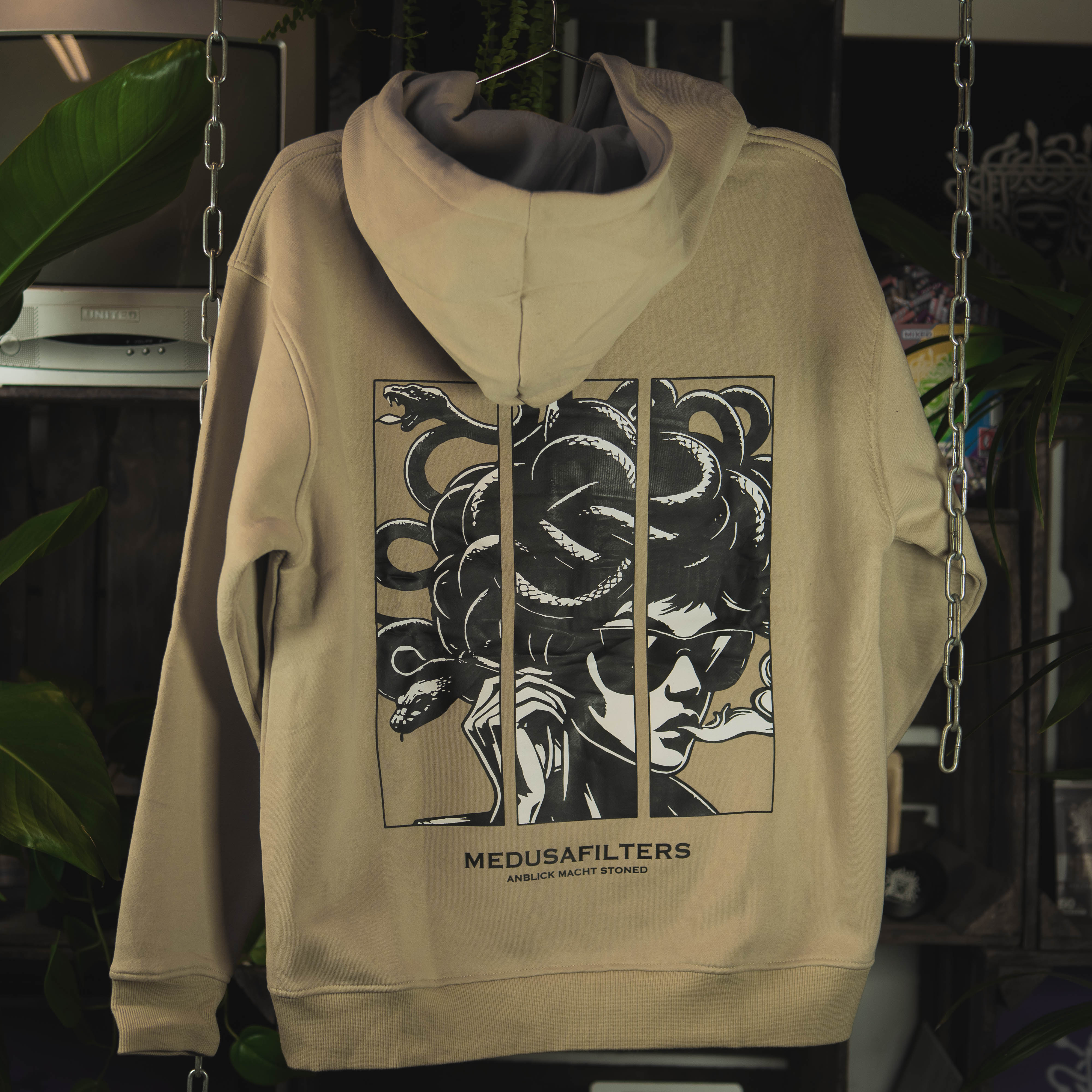 Medusafilters Hoodie mit Backprint