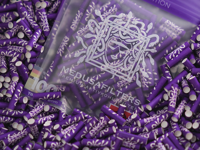VIOLET Aktivkohlefilter rund um einen 1000er-Beutel