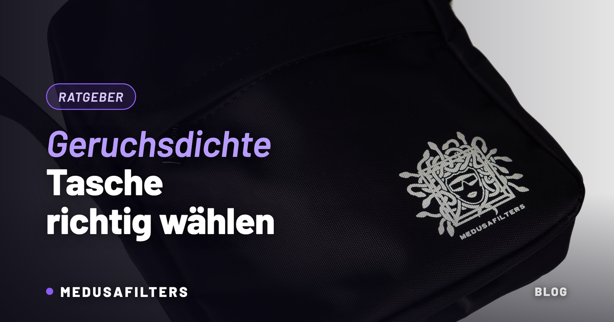 Geruchsdichte Tasche von Medusafilters in Schwarz mit weißem Medusa-Logo und abgedichtetem Reißverschluss