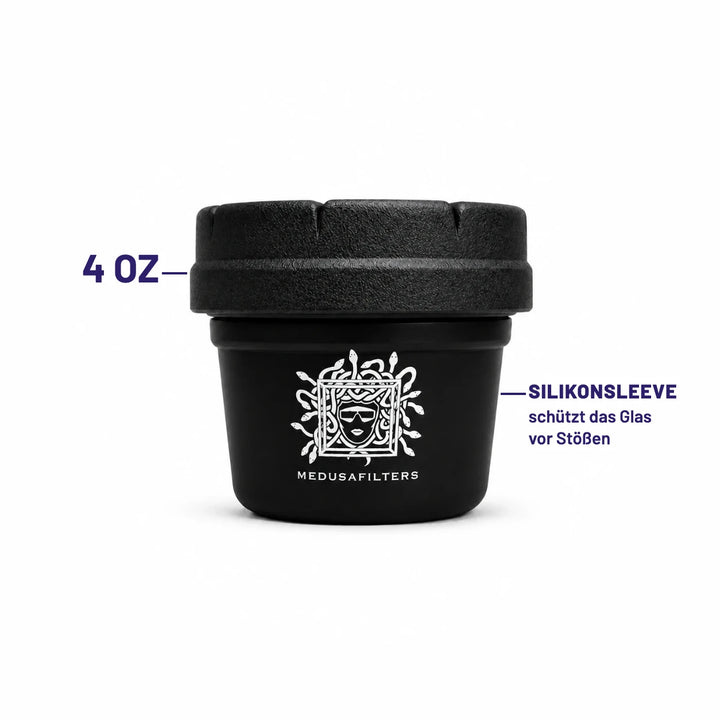 RE:STASH Jar 4 OZ in BLACK mit Silikonsleeve; das Silikonsleeve schützt das Glas vor Stößen